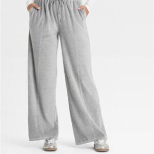 Universal Thread Light Gray Wide-Leg Pants super comfy